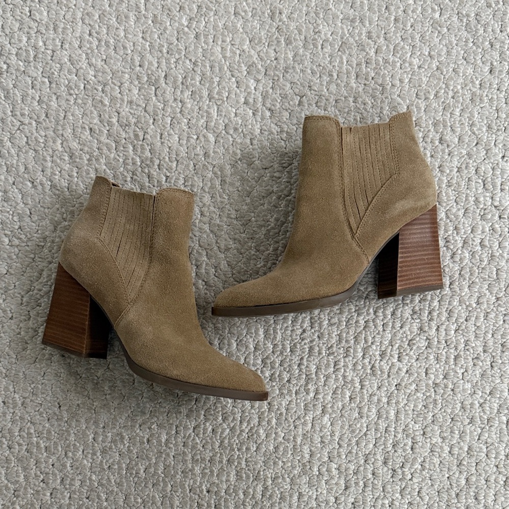 Marc Fisher Beige Ankle Boots size 7